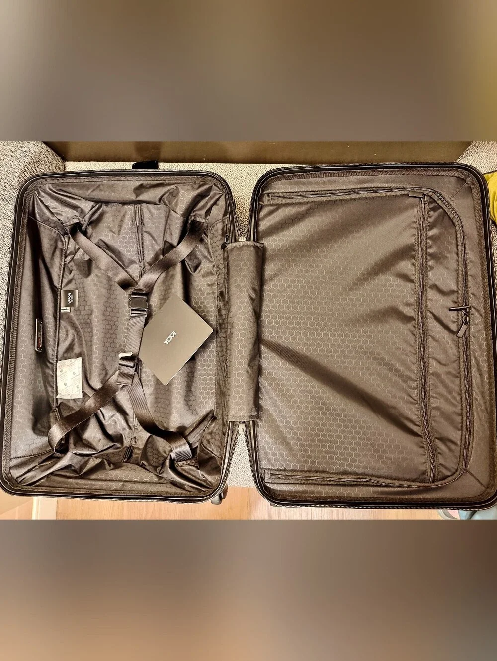 ✨ NWT Tumi Vapor Polycarbonate International Carry On (Graphite) FREE SHIPPING!!